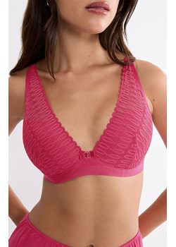 Triumph biustonosz półusztywniany Aura Spotlight 10216460-6653, Kolor intensywny róż, Rozmiar 70D, Triumph ze sklepu Intymna w kategorii Biustonosze - zdjęcie 188304095