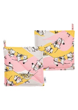 Moomin Łapka kuchenna "Family Time" w kolorze jasnoróżowo-żółtym - 22 x 22 cm ze sklepu Limango Polska w kategorii Tekstylia kuchenne - zdjęcie 188323669