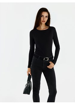 Mohito - Dopasowana czarna bluzka - czarny ze sklepu Mohito w kategorii Bluzki damskie - zdjęcie 188326556