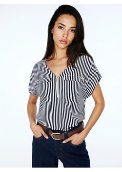 Mohito - Bluzka z wiskozy w paski - biały ze sklepu Mohito w kategorii Bluzki damskie - zdjęcie 188328536