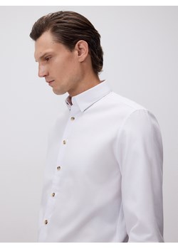Reserved - Koszula regular fit z bawełną - biały ze sklepu Reserved w kategorii Koszule męskie - zdjęcie 188328825