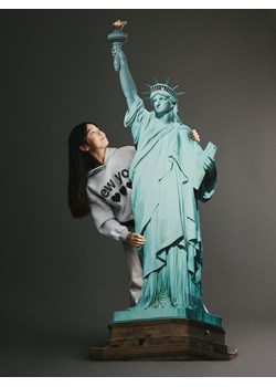 Reserved - Bluza z apikacją - jasnoszary ze sklepu Reserved w kategorii Bluzy dziewczęce - zdjęcie 188328846