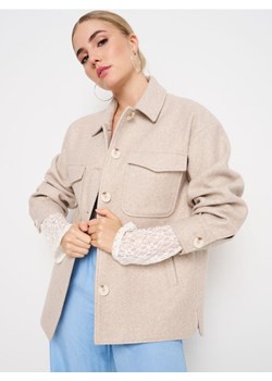 Sinsay - Kurtka koszulowa typu shacket - kremowy ze sklepu Sinsay w kategorii Kurtki damskie - zdjęcie 188332375