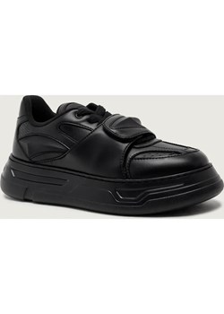 Emporio Armani Sneakersy ze sklepu Gomez Fashion Store w kategorii Buty sportowe męskie - zdjęcie 188332737