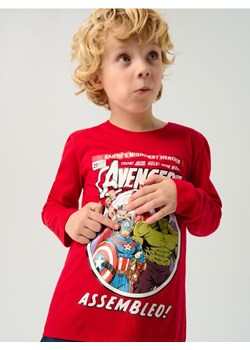 Sinsay - Bawełniana koszulka z nadrukiem Avengers - czerwony ze sklepu Sinsay w kategorii Bluzki dziewczęce - zdjęcie 188333697