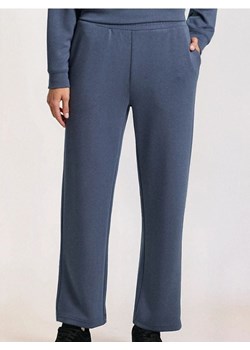 Sinsay - Spodnie z miękkiej dzianiny Soft Touch z dodatkiem wiskozy - niebieski ze sklepu Sinsay w kategorii Spodnie damskie - zdjęcie 188339695