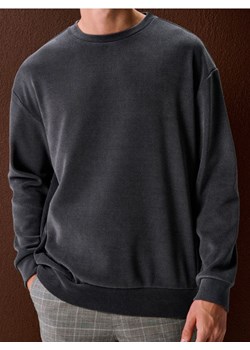 Sinsay - Bluza crewneck w prążki - szary ze sklepu Sinsay w kategorii Bluzy męskie - zdjęcie 188339755