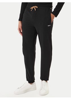 BOSS Spodnie dresowe Mix&Match 50515305 Czarny Regular Fit ze sklepu MODIVO w kategorii Spodnie męskie - zdjęcie 188354967