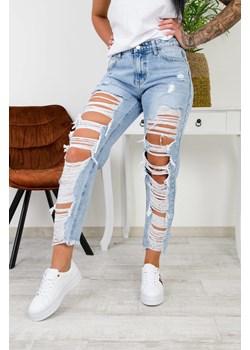 JASNE SPODNIE JEANSOWE MOM FIT Z DZIURAMI ze sklepu olika.com.pl w kategorii Jeansy damskie - zdjęcie 188356796