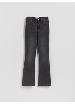 Reserved - Jeansy flare - szary ze sklepu Reserved w kategorii Jeansy damskie - zdjęcie 188357599