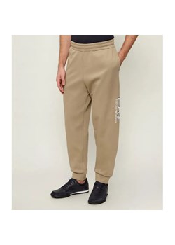 EA7 Spodnie dresowe | Modern fit ze sklepu Gomez Fashion Store w kategorii Spodnie męskie - zdjęcie 188359488
