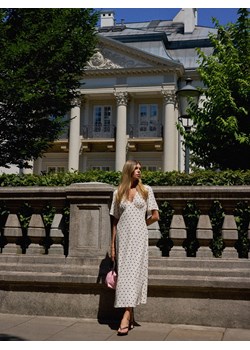 Mohito - Sukienka midi w grochy - kremowy ze sklepu Mohito w kategorii Sukienki - zdjęcie 188360398