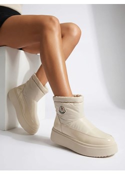 Royalfashion Wsuwane śniegowce damskie w kremowym kolorze Ademra ze sklepu royalfashion.pl w kategorii Śniegowce damskie - zdjęcie 188377085