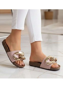 Różowe klapki damskie z łańcuchem /C7-2 13119 T204/ ze sklepu Pantofelek24.pl w kategorii Klapki damskie - zdjęcie 188380266