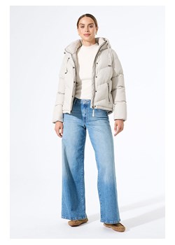 Garcia Kurtka pikowana w kolorze kremowym ze sklepu Limango Polska w kategorii Kurtki damskie - zdjęcie 188384337