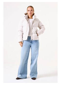Garcia Kurtka zimowa w kolorze białym ze sklepu Limango Polska w kategorii Kurtki damskie - zdjęcie 188384546