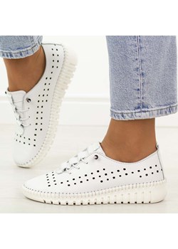 Białe ażurowe skórzane półbuty damskie T.Sokolski 4001 ze sklepu suzana.pl w kategorii Półbuty damskie - zdjęcie 188387368