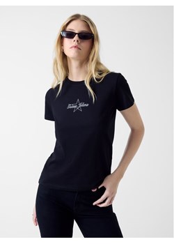 Guess Jeans T-Shirt W6RI18 J1314 Czarny Regular Fit ze sklepu MODIVO w kategorii Bluzki damskie - zdjęcie 188403588