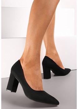 Czarne Klasyczne Czółenka na Słupku z Imitacji Zamszu Lekina ze sklepu born2be.pl w kategorii Czółenka - zdjęcie 188404755