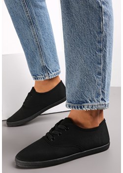 Czarne Tenisówki z Krótkim Sznurowaniem Aimena ze sklepu born2be.pl w kategorii Trampki damskie - zdjęcie 188405757