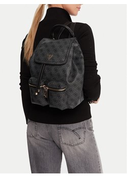 Guess Plecak Manhattan II HWSG71 18310 Szary ze sklepu MODIVO w kategorii Plecaki - zdjęcie 188407599