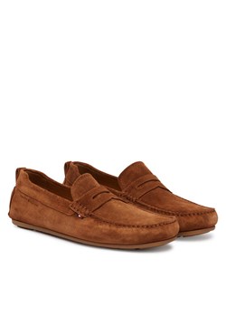 Mokasyny Tommy Hilfiger Core Hilfiegr Suede Driver FM0FM05789 Écru ze sklepu eobuwie.pl w kategorii Mokasyny męskie - zdjęcie 188409977