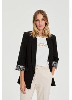 Marynarka z ozdobnymi mankietami czarna ze sklepu Moodo.pl w kategorii Marynarki damskie - zdjęcie 188413276