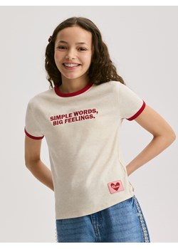 Reserved - T-shirt z haftowanym napisem - beżowy ze sklepu Reserved w kategorii Bluzki dziewczęce - zdjęcie 188413478