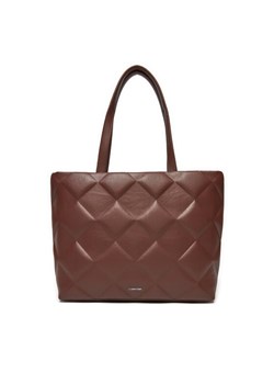 Torebka Calvin Klein Diamond Quilt K60K612906 Brązowy ze sklepu eobuwie.pl w kategorii Torby Shopper bag - zdjęcie 188416937