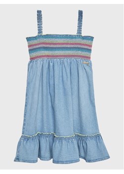 Guess Sukienka jeansowa J3GK02 D3JU0 Niebieski Regular Fit ze sklepu MODIVO w kategorii Sukienki dziewczęce - zdjęcie 188418789