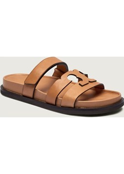 TORY BURCH Skórzane klapki INES ze sklepu Gomez Fashion Store w kategorii Klapki damskie - zdjęcie 188422658