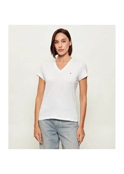 Tommy Hilfiger T-shirt HERITAGE | Regular Fit ze sklepu Gomez Fashion Store w kategorii Bluzki damskie - zdjęcie 188426277