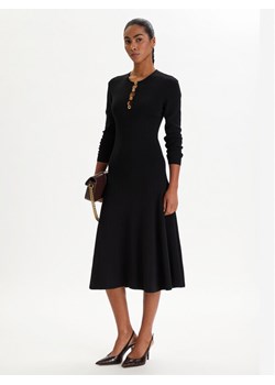 KARL LAGERFELD Sukienka dzianinowa B1W13003 Czarny Regular Fit ze sklepu MODIVO w kategorii Sukienki - zdjęcie 188427815
