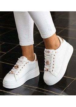 Białe sznurowane damskie trampki na platformie /B5-3 16211  T535/ ze sklepu Pantofelek24.pl w kategorii Buty sportowe damskie - zdjęcie 188431709