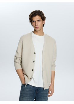 Reserved - Rozpinany kardigan - kremowy ze sklepu Reserved w kategorii Swetry męskie - zdjęcie 188432706