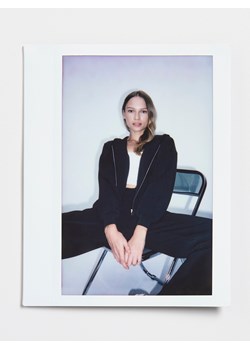 Reserved - Oversizowa bluza - ciemnozielony ze sklepu Reserved w kategorii Bluzy damskie - zdjęcie 188435985