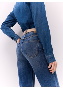Mohito - Jeansy mom - niebieski ze sklepu Mohito w kategorii Jeansy damskie - zdjęcie 188436308
