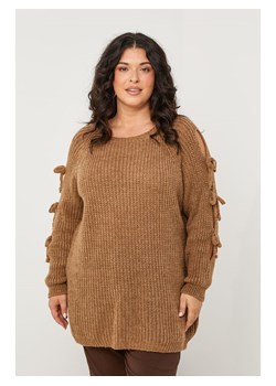 Curvy Lady Sweter w kolorze jasnobrązowym ze sklepu Limango Polska w kategorii Swetry damskie - zdjęcie 188437427