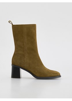 Reserved - Zamszowe botki na obcasie - ciemnozielony ze sklepu Reserved w kategorii Botki - zdjęcie 188460859
