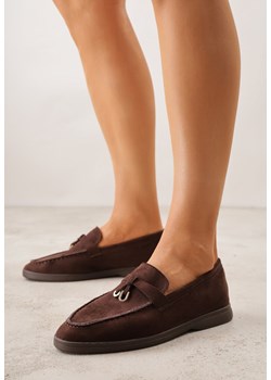 Brązowe Mokasyny z Ekozamszu Zdobione Metaliczną Zawieszką Ralselia ze sklepu renee.pl w kategorii Mokasyny damskie - zdjęcie 188472916