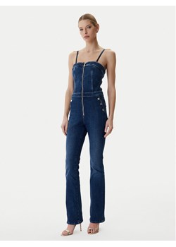 Guess Kombinezon W6RD0I D6883 Niebieski Regular Fit ze sklepu MODIVO w kategorii Kombinezony damskie - zdjęcie 188474118