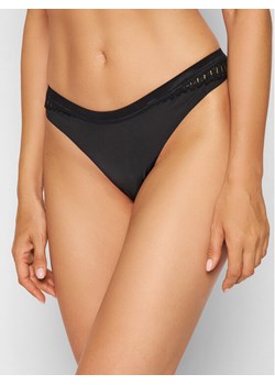 Triumph Stringi Aura Spotlight High 10207998 Czarny ze sklepu MODIVO w kategorii Majtki damskie - zdjęcie 188474146