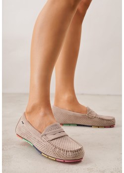 Ciemnobeżowe Ażurowe Mokasyny ze Skórzaną Wkładką Ozdobione Przeszyciami Sylilise ze sklepu born2be.pl w kategorii Mokasyny damskie - zdjęcie 188481817