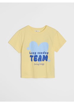 Sinsay - Bawełniana koszulka z nadrukiem - żółty ze sklepu Sinsay w kategorii T-shirty chłopięce - zdjęcie 188483118