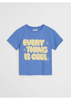 Sinsay - Bawełniana koszulka z napisem - niebieski ze sklepu Sinsay w kategorii T-shirty chłopięce - zdjęcie 188483119