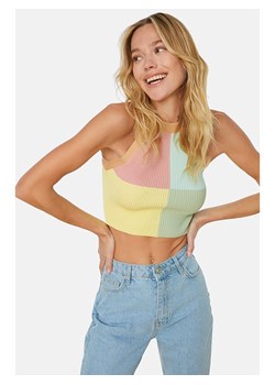 trendyol Top ze wzorem ze sklepu Limango Polska w kategorii Bluzki damskie - zdjęcie 188490836