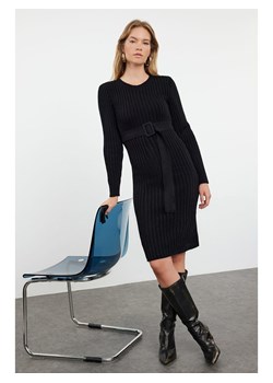 trendyol Sukienka w kolorze czarnym ze sklepu Limango Polska w kategorii Sukienki - zdjęcie 188491735