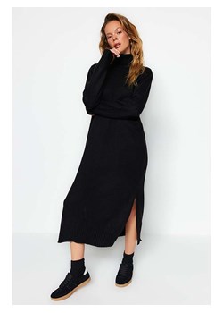 trendyol Sukienka w kolorze czarnym ze sklepu Limango Polska w kategorii Sukienki - zdjęcie 188491988