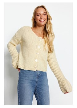 trendyol Kardigan w kolorze kremowym ze sklepu Limango Polska w kategorii Swetry damskie - zdjęcie 188492067