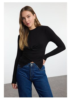 trendyol Bluzka w kolorze czarnym ze sklepu Limango Polska w kategorii Bluzki damskie - zdjęcie 188492249